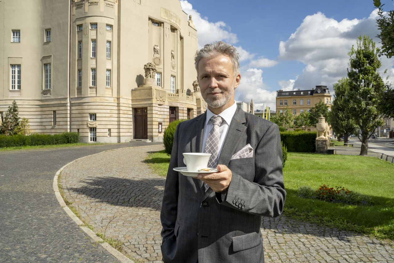 Von Millionen Gründen, ein Kaffeehaus zu errichten!